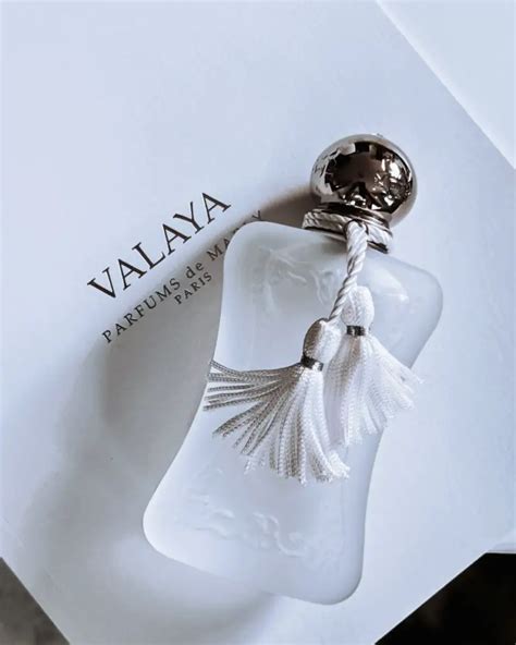 valaya perfume reviews.